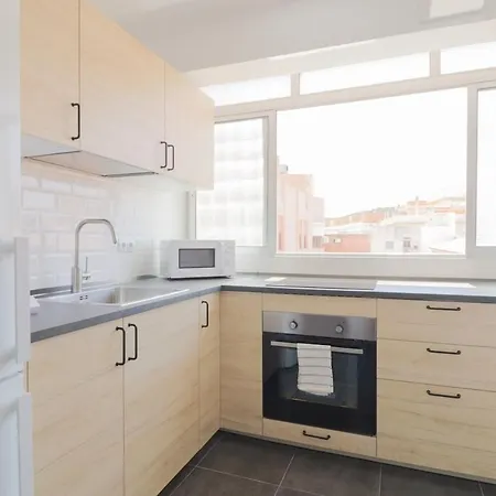 C85 - Brand New 3 Bedroom By The Center Malaga