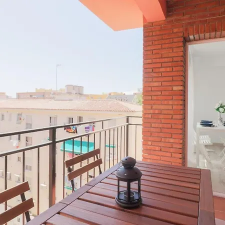 Apartment C85 - Brand New 3 Bedroom By The Center