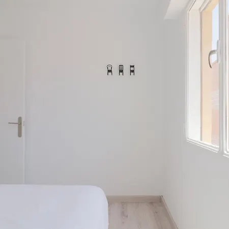 C85 - Brand New 3 Bedroom By The Center Malaga